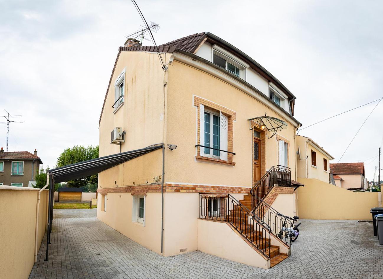 Residence Helios Paris Orly Aeroport Вільнев-Сен-Жорж Екстер'єр фото